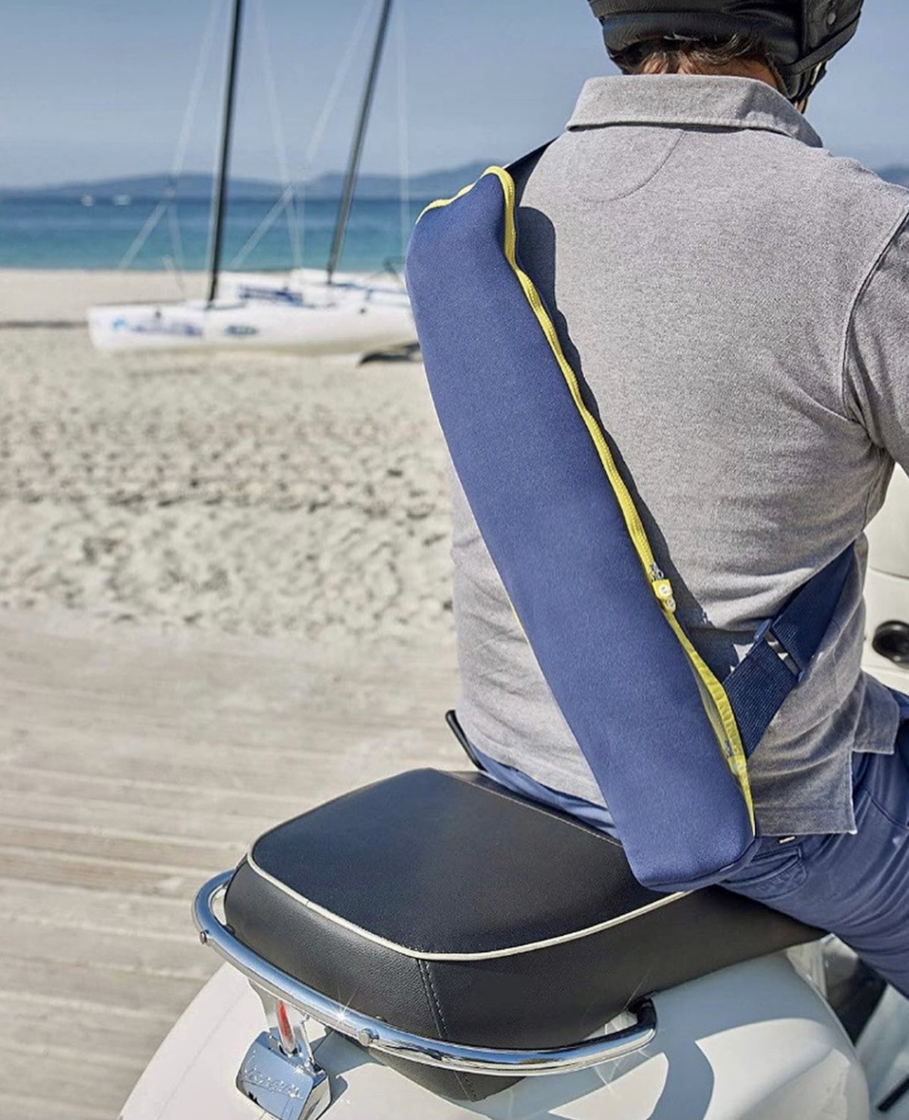 Sombrilla plegable y ligera con funda neopreno y proteccion solar